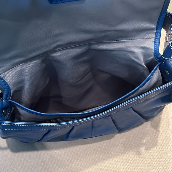 Coach Purse & Wallet - Picture 4 of 14